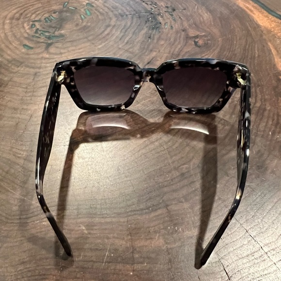 Kate Spade Tortoise Shell Sunglasses -Brynne; like New!! - Picture 10 of 10